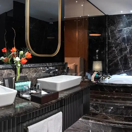 Lords Palace Casino 5*