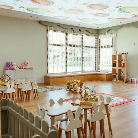 Lords Palace Casino Szálloda 5*