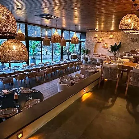 Lords Palace Casino 酒店 凯里尼亚