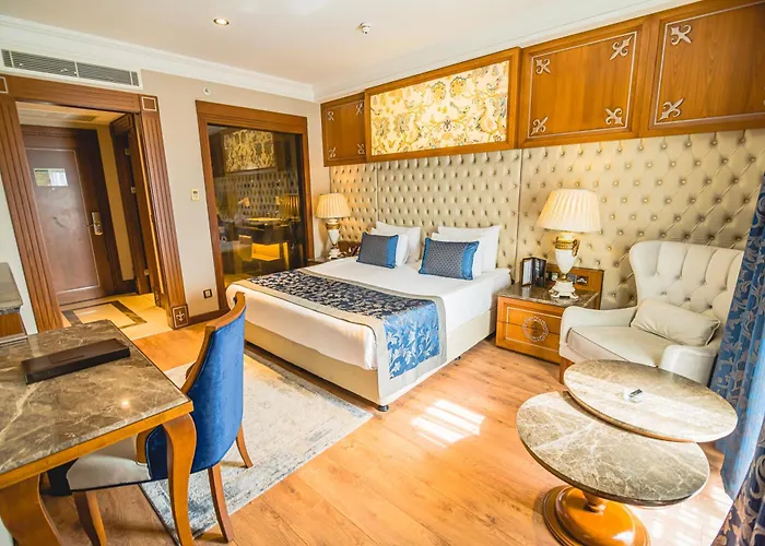 Lords Palace Casino Отель 5*