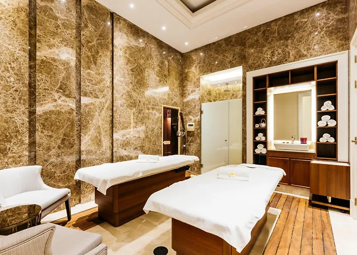 Hotel Lords Palace Casino 5*